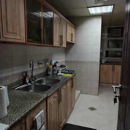 Thegrid-Homestay Abu Dhabi Exterior photo