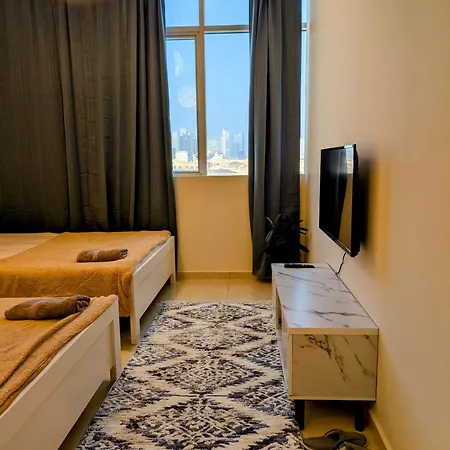 Thegrid-Homestay Abu Dhabi Exterior photo