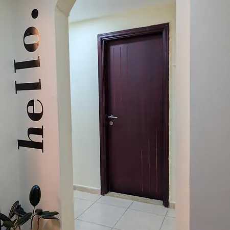 Thegrid-Homestay Abu Dhabi Exterior photo